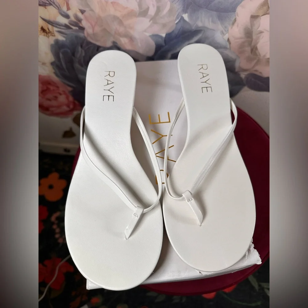 Like new RAYE Kimme Sandal in Ivory white leather kitten heel bride reception - Picture 5 of 10